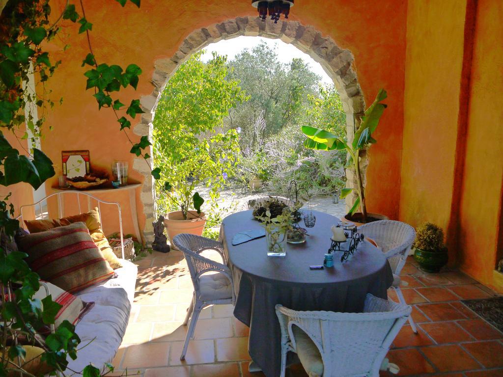 L'Ostal Du Pic St Loup Bed and Breakfast Saint-Jean-de-Cuculles Εξωτερικό φωτογραφία